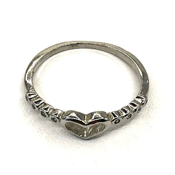 Silver heart rhinestone ring - Picture 2 of 9